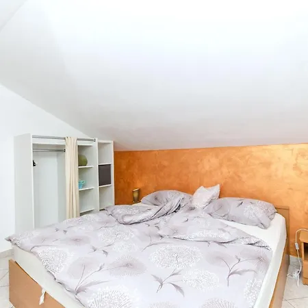 House Sea View 펜션 벨라루카